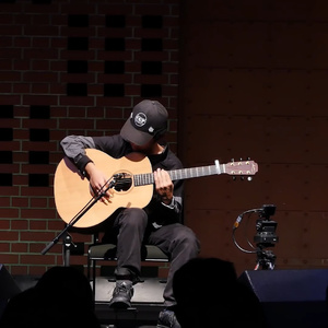 美女穿白丝给我操的免费视频
